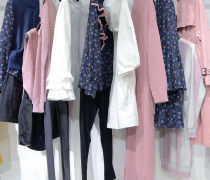 實體店服裝貨源優(yōu)質商家置頂推薦產品